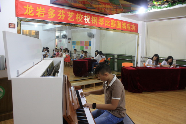 练习,反复,艰苦,不间断