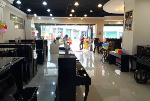 热烈祝贺：龙岩贝多芬琴行（街心店）隆重开业